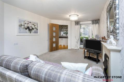 1 bedroom flat for sale, St. Giles Mews, Stony Stratford, Milton Keynes