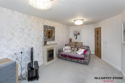 1 bedroom flat for sale, St. Giles Mews, Stony Stratford, Milton Keynes