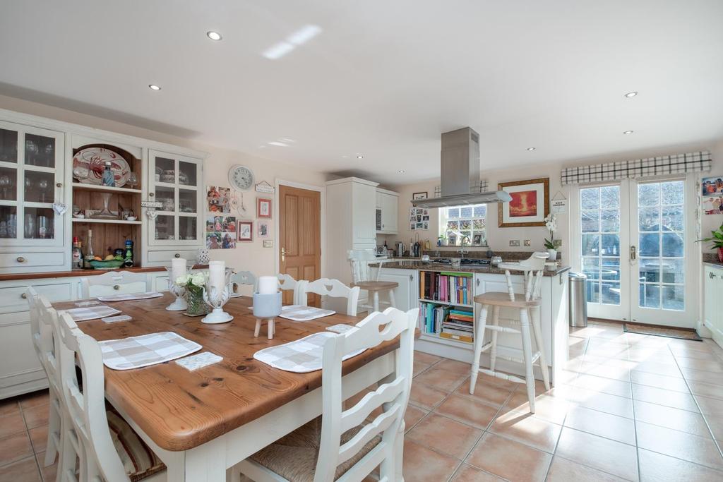 Aldwark, York 6 bed detached house £850,000