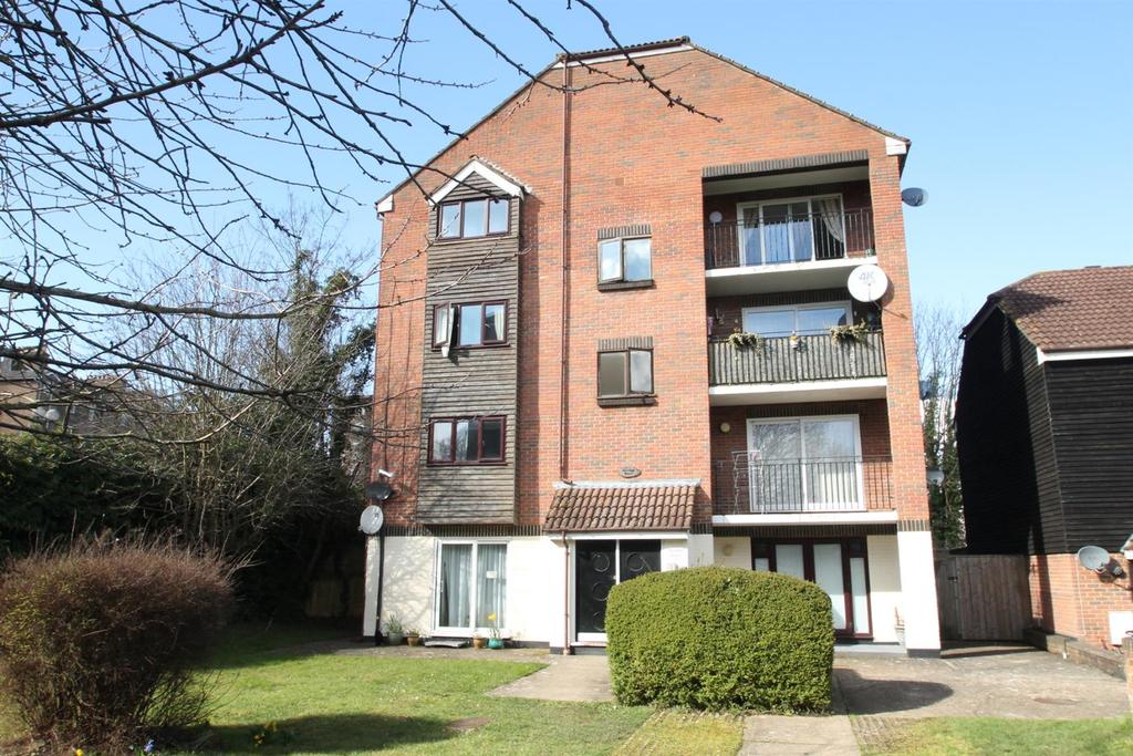 Swallow House, Maidstone 2 bed apartment £150,000
