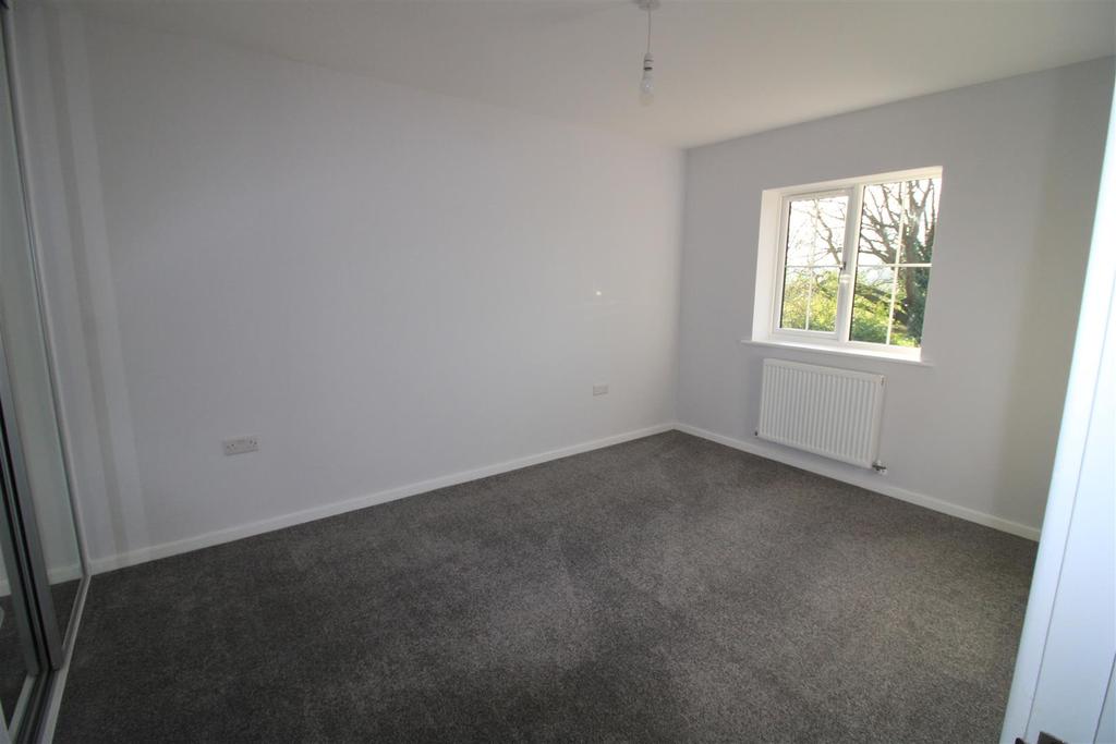 Bedroom 1...JPG