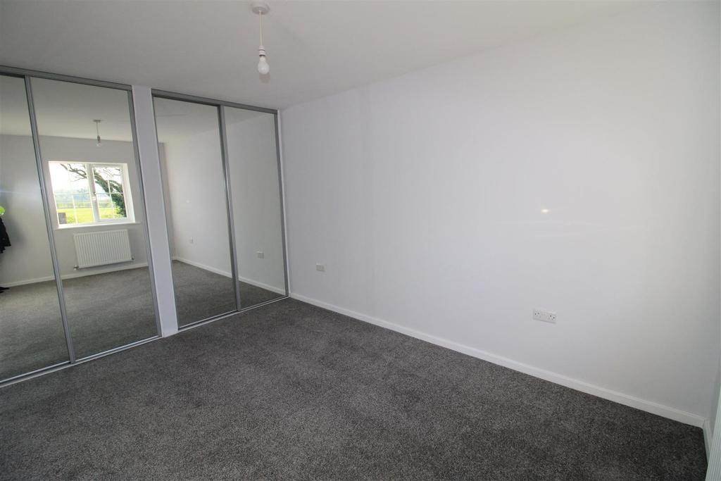 Bedroom 1.JPG