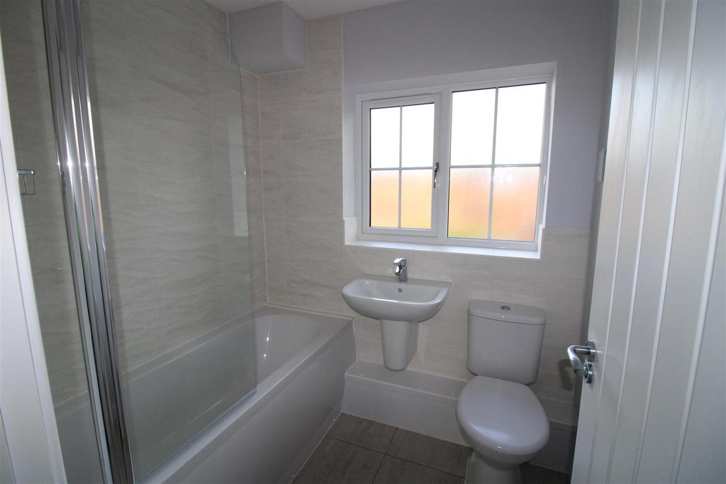 Bathroom.JPG