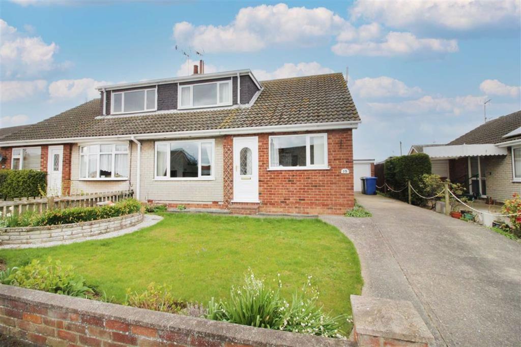 Alton Park, Beeford, East Yorkshire 3 bed semidetached bungalow for