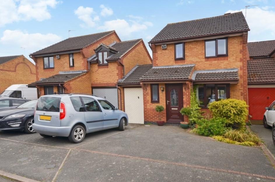 Ravencroft, Bicester 3 bed detached house £375,000