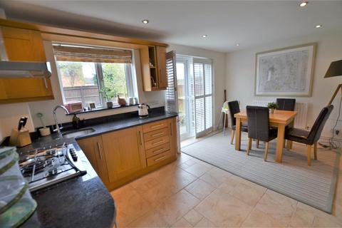 24 Old School Close, Caversfield, Bicester, OX27 8TW