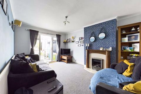 131 Longford Lane, Gloucester, GL2 9HD