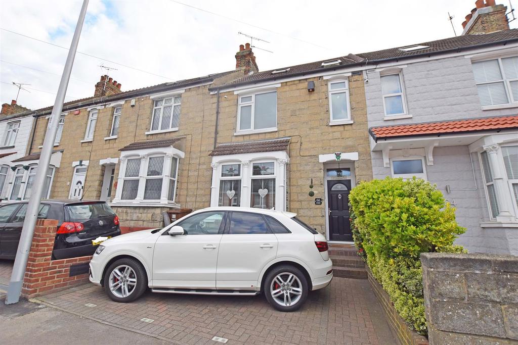Sturdee Avenue, Gillingham 4 bed terraced house £360,000