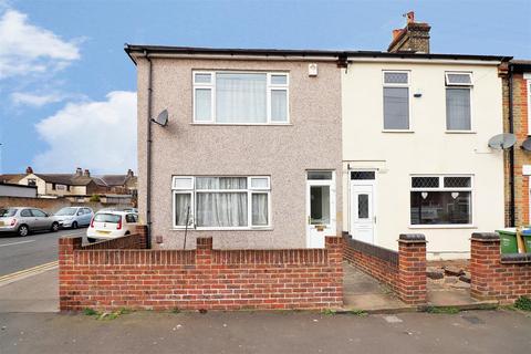 24 Hurst Road, Erith, DA8 3EG