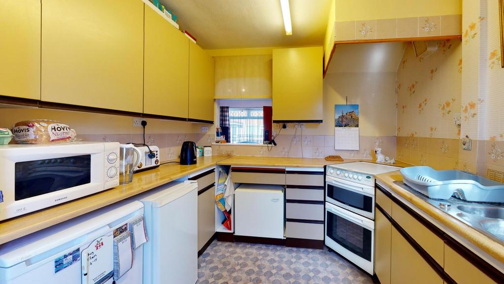 Laureate Close, Margate 3 bed end of terrace house £260,000