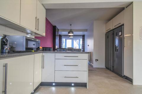 1 Beale Close, Blackburn, BB1 2RD