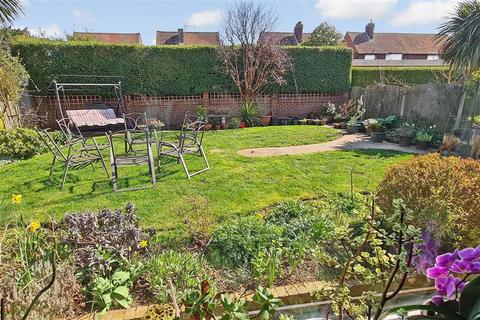 3 Amherst Close, Margate, CT9 3QZ