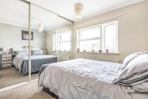 19 Runfurrow, Haddenham, Aylesbury, HP17 8JH