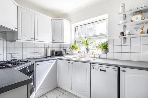 19 Runfurrow, Haddenham, Aylesbury, HP17 8JH