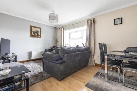 19 Runfurrow, Haddenham, Aylesbury, HP17 8JH