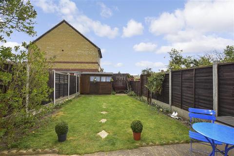 103 Gordon Road, Ilford, IG1 1TA