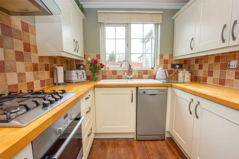 32 Broadway Close, Witney, OX28 5GG