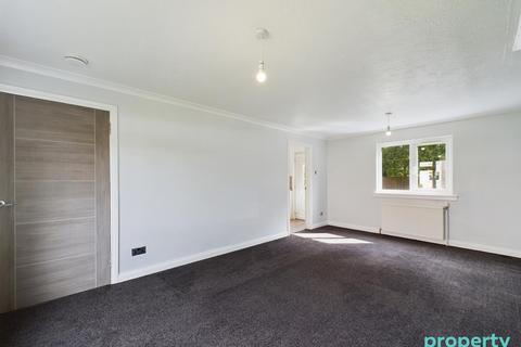 3 bedroom terraced house to rent, Semphill Gardens, East Kilbride, South Lanarkshire, G74