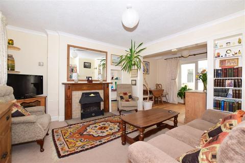 42 Celtic Road, Deal, CT14 9EF