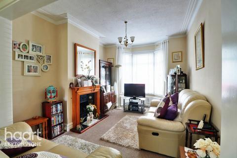 9 Chichester Road, London, E11 3LH