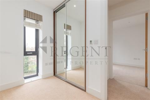 5 Pipit Drive, London, SW15 3AP