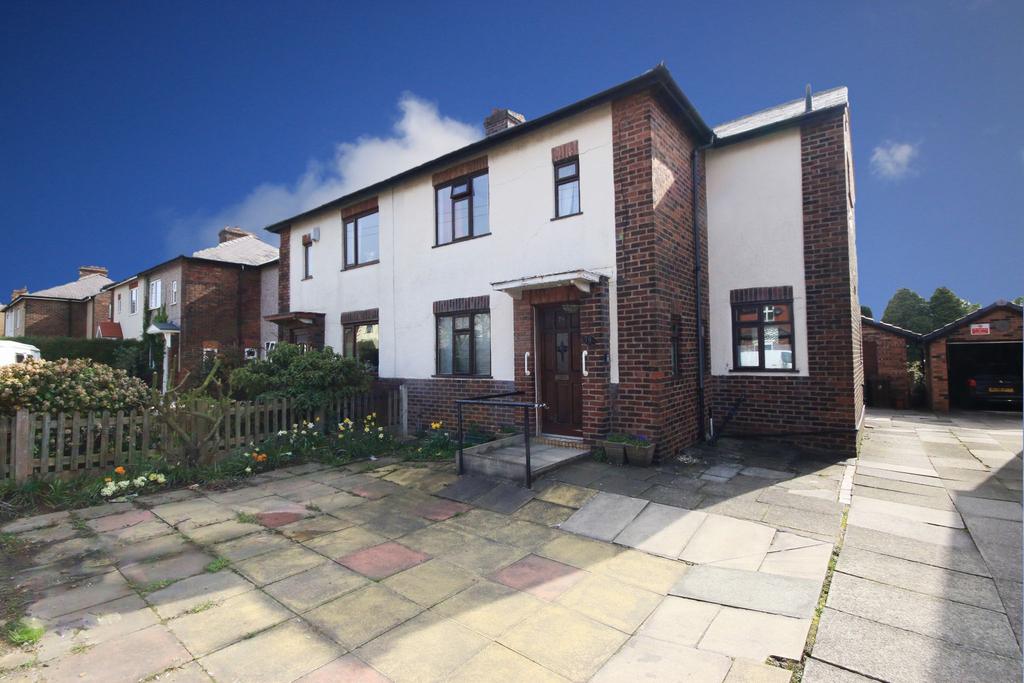 Moor Road, Orrell, Wigan, WN5 8RR 3 bed semidetached house £155,000