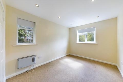 12 Carrington Crescent, Tadley, RG26 4XE