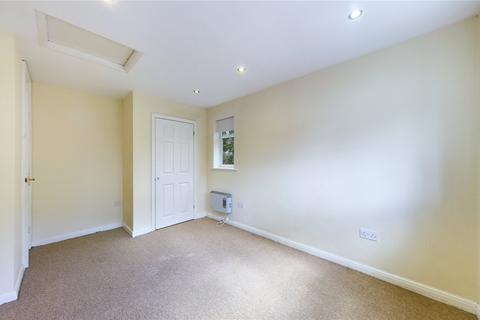 12 Carrington Crescent, Tadley, RG26 4XE