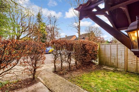 12 Carrington Crescent, Tadley, RG26 4XE