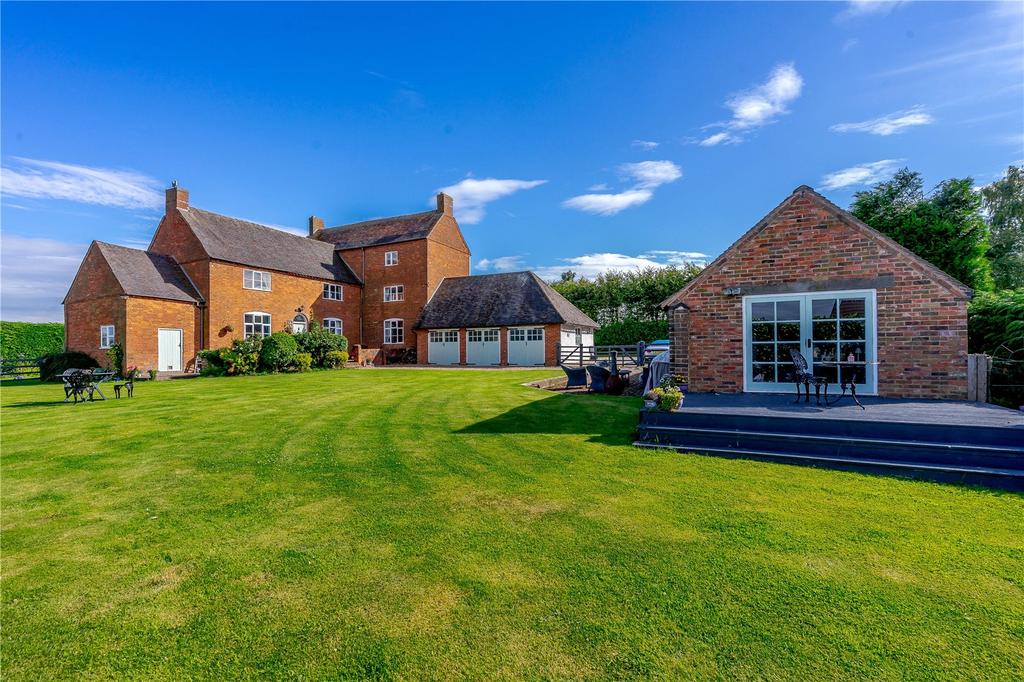 Plough Hill Road, Nuneaton, CV10 5 bed detached house £850,000