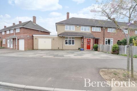 64 Penrith Road, Romford, RM3 9NJ