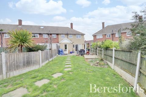 64 Penrith Road, Romford, RM3 9NJ
