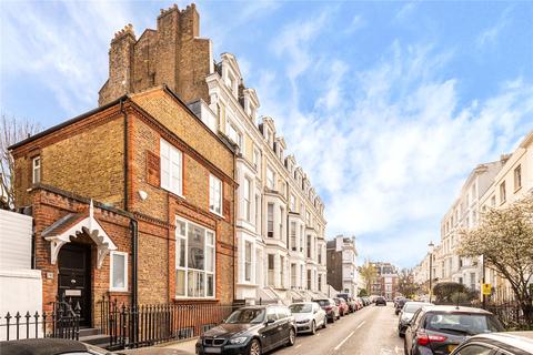 32 Campden Grove, London, W8 4JQ