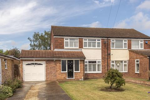5 Briar Road, Shepperton, TW17 0JD