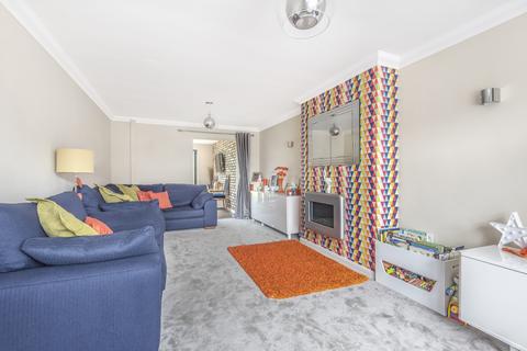 5 Briar Road, Shepperton, TW17 0JD