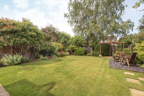 5 Briar Road, Shepperton, TW17 0JD