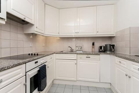 2 bedroom apartment to rent, Barrett Street, Greater London W1U