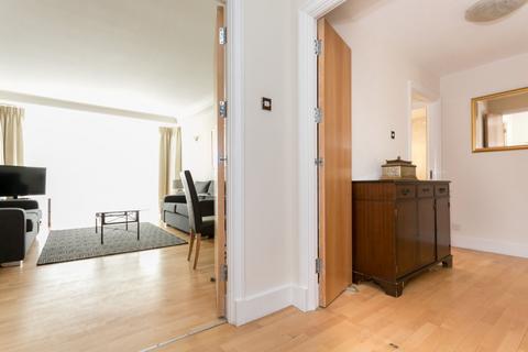 2 bedroom apartment to rent, Barrett Street, Greater London W1U