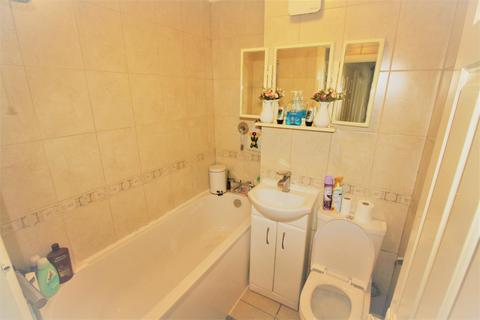 undefined, Maple Leaf Court