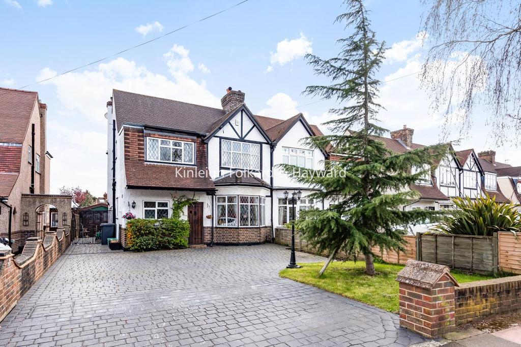 Pickhurst Rise, West Wickham 4 bed semidetached house £750,000