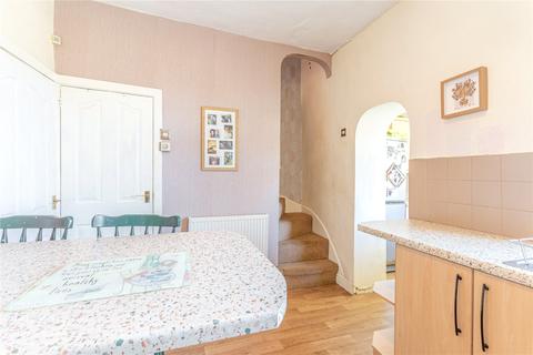 110 Broadbent Road, Oldham, OL1 4HY