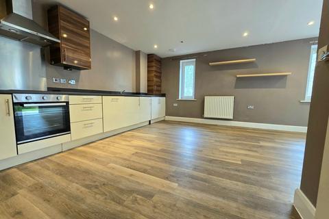 2 bedroom ground floor flat to rent, Cumbrian Way, Millbrook