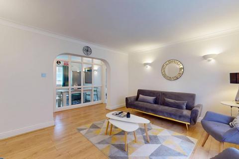 2 bedroom flat to rent, St Vincent Court, Seymour Place W1