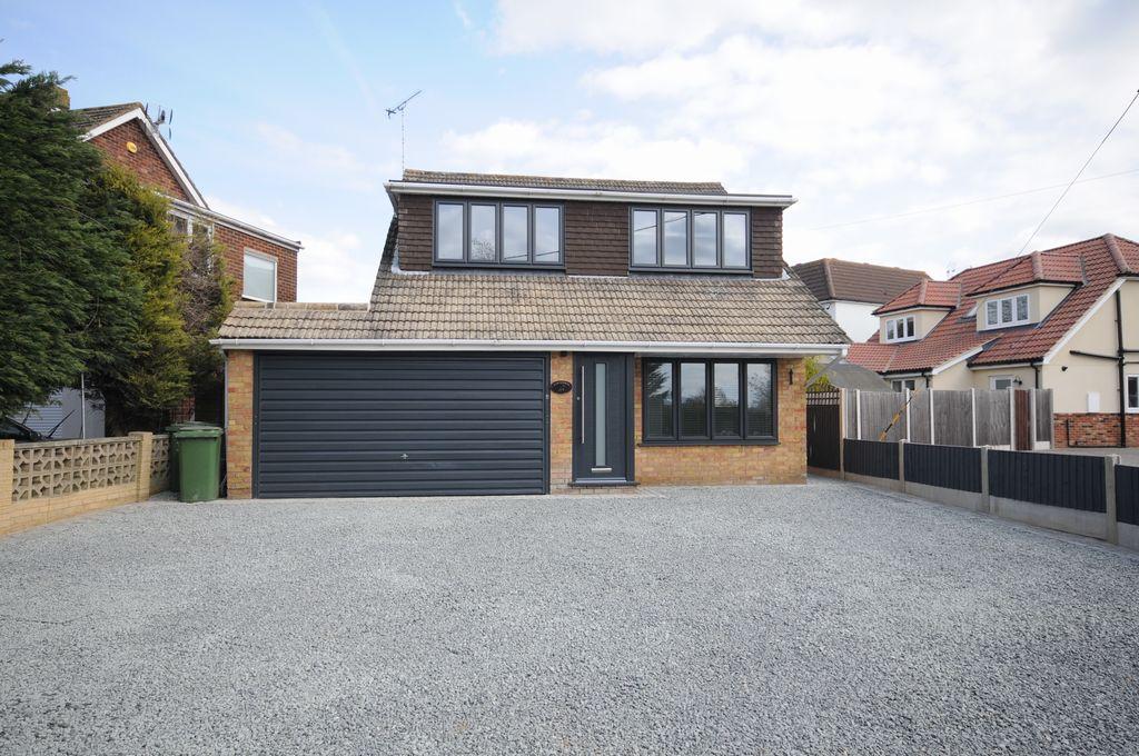 Tye Common Road, BILLERICAY, Essex, CM12 3 bed detached house £2,102