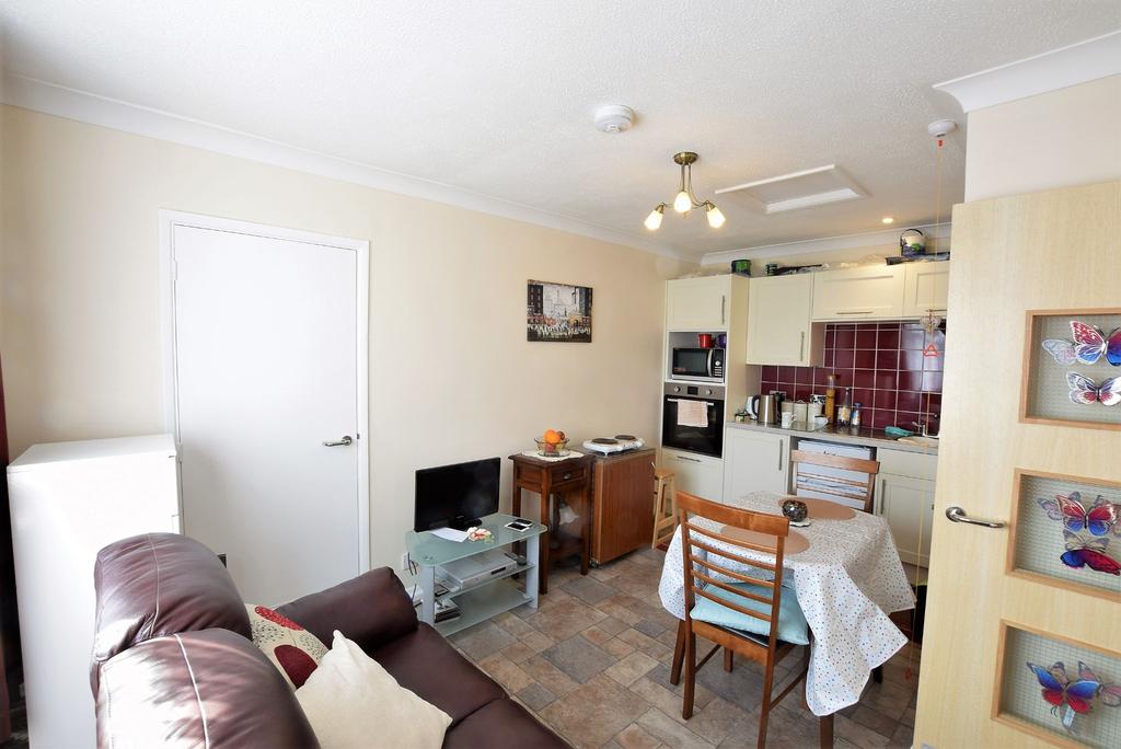 Lounge/kitchenette