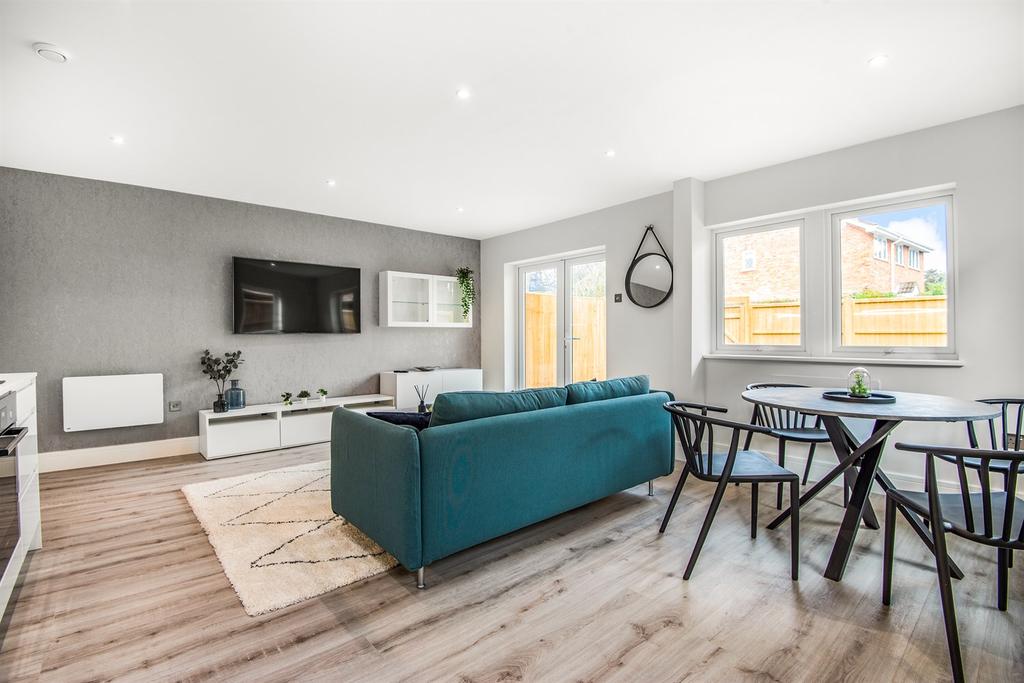 Living/Dining area