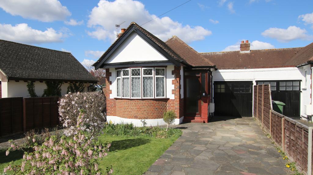 Highfield Drive, Ewell, KT19 2 bed bungalow £560,000