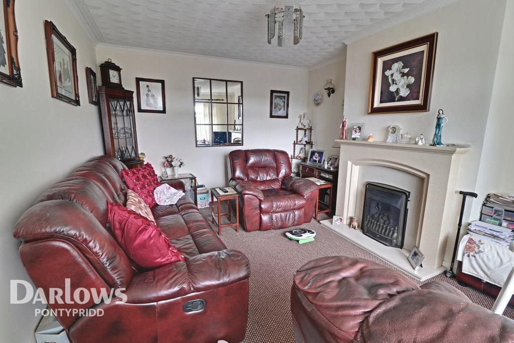 Whiterock Avenue, Pontypridd 3 bed semidetached bungalow £222,500
