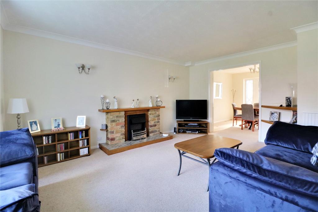 Fakenham Way, Owlsmoor, Sandhurst, Berkshire, GU47 4 bed detached house