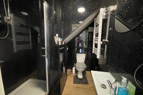 undefined, Lawn Avenue , Doncaster DN1